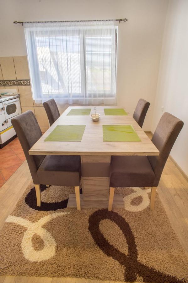 Apartmani Albion Жабляк Экстерьер фото